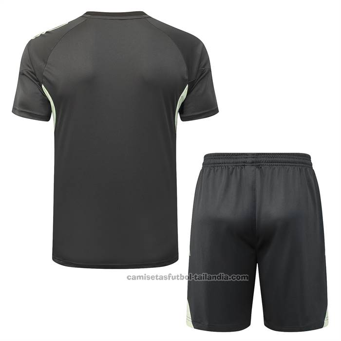 Chandal del Real Madrid Manga Corta 25/26 Gris Verde - Pantalon Corto